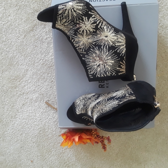 Kenneth Cole Reaction Shoes - Picture 8 of 9